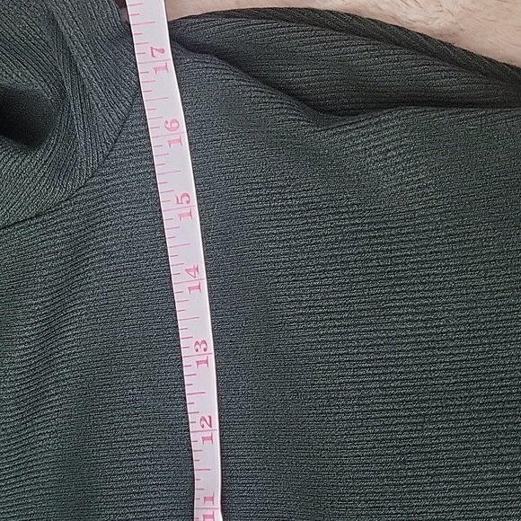 Dropped To The Max All Dresses Must Go - Picture 6 of 7